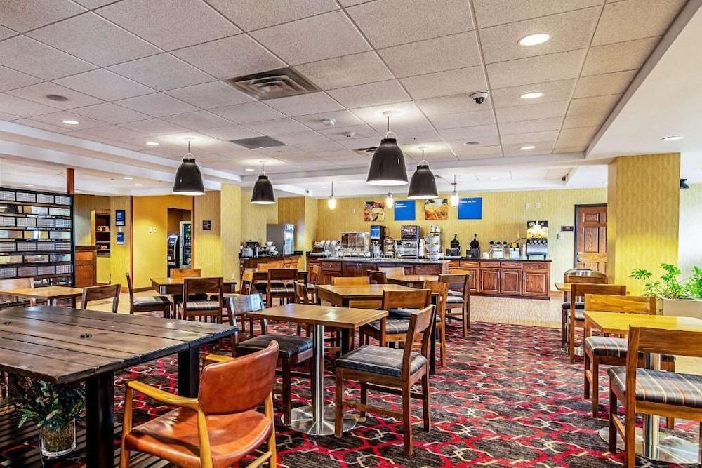 Sonesta Essential Minot Hotel Exterior photo