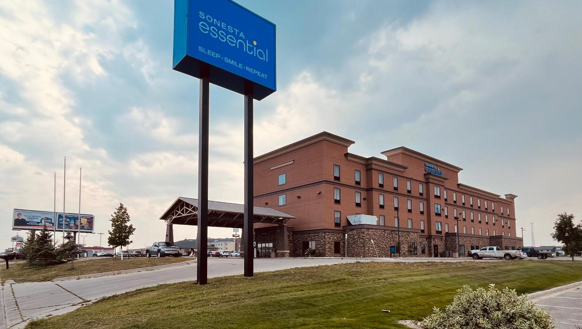 Sonesta Essential Minot Hotel Exterior photo